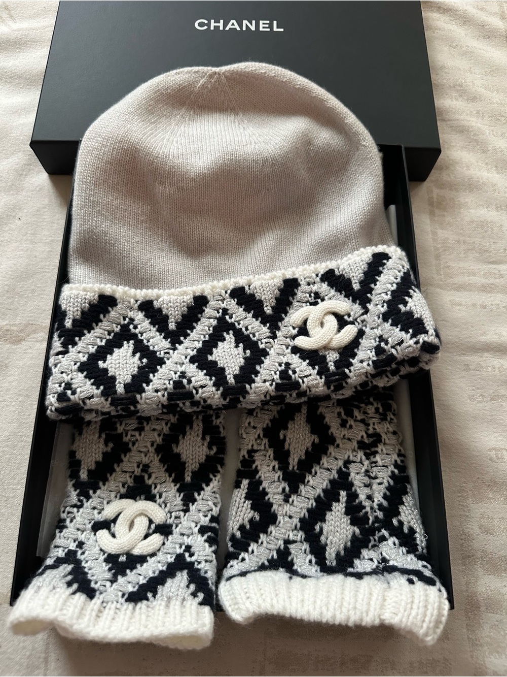 CHANEL Cashmere beanie and mittens set